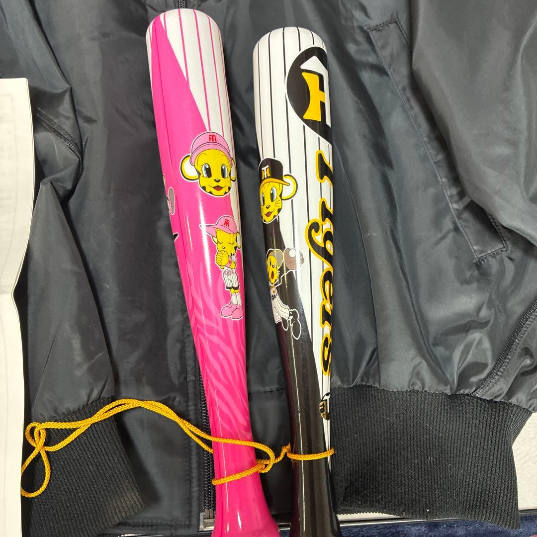 Rawlings 阪神Tigersジャケット 黒/金 ２枚