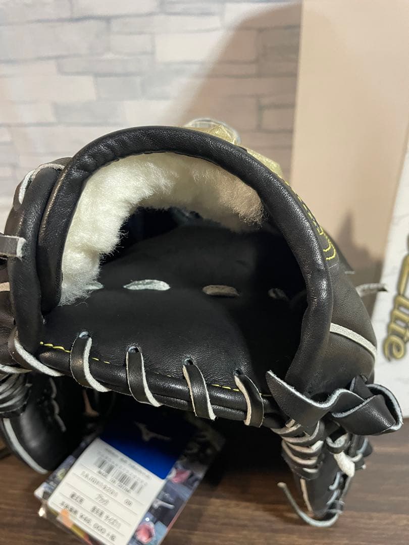 rra022205　硬式グローブ　ミズノグローバルエリート投手用新品未使用