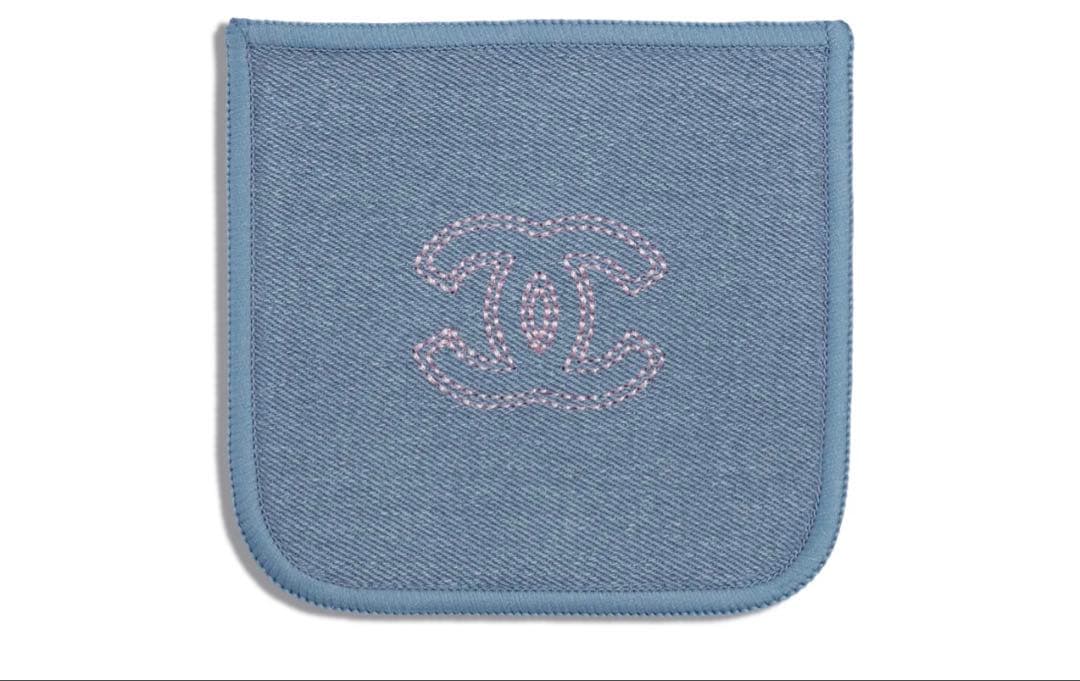 CHANEL レ キャトル オンブル 19 デニム ドリーム アイシャドウ