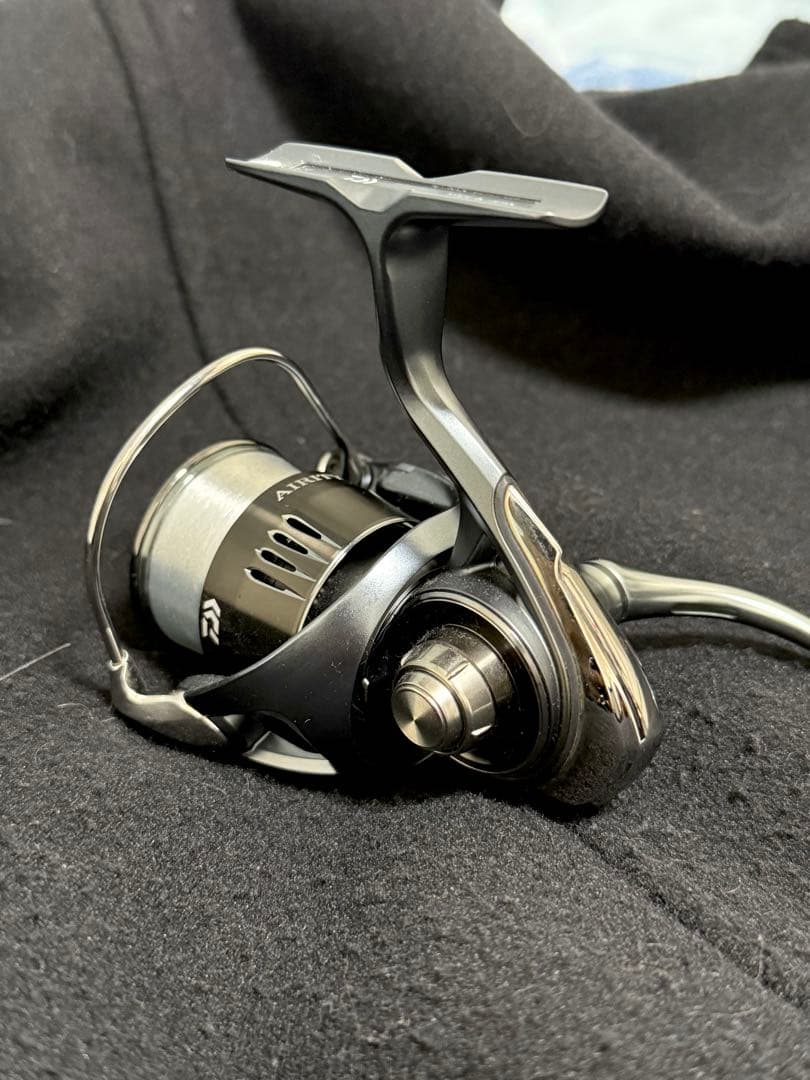 【新品未使用】DAIWA ダイワ 23 エアリティ ST LT 2000SーP