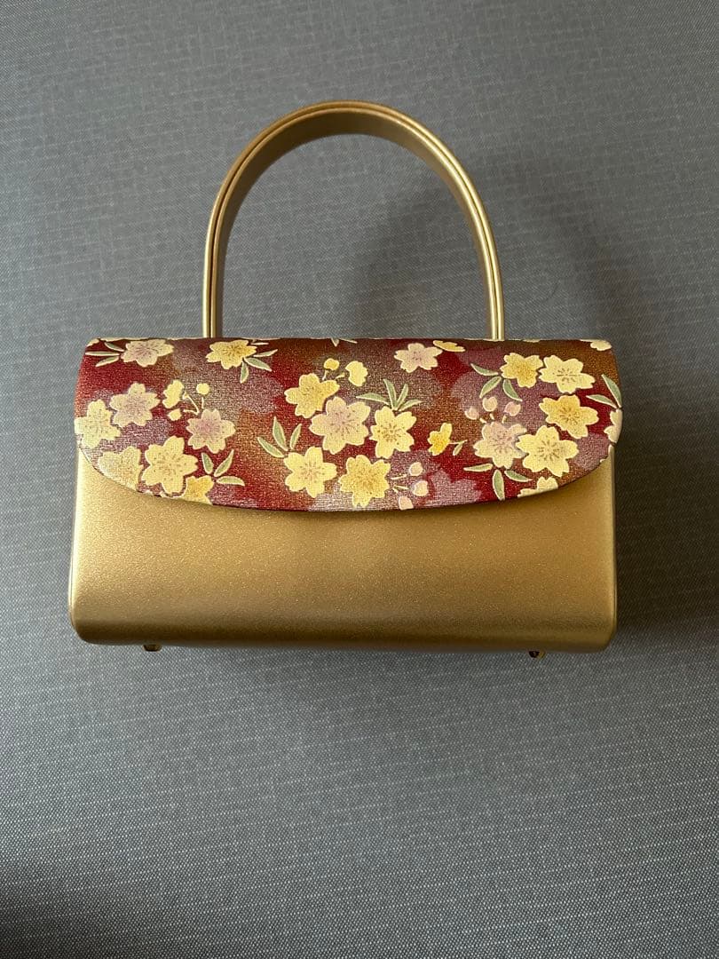 和装用　バッグ草履セット　花柄　金色　赤色　箱付き