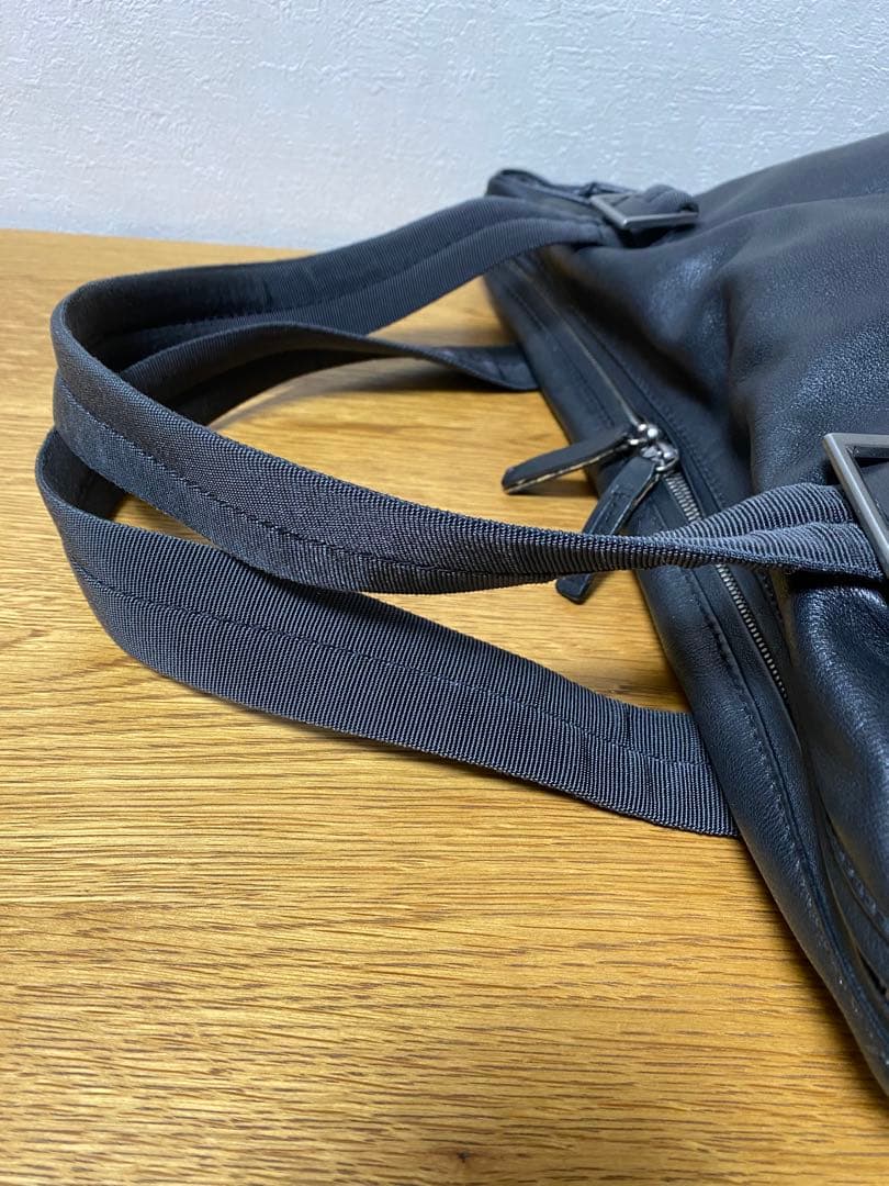 GIORGIOARMANI ジョルジオアルマーニ トートバッグ　ブラック