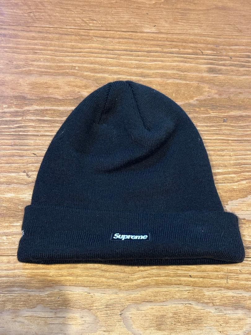 Supreme ブラック ニット帽 Sのビジュー装飾