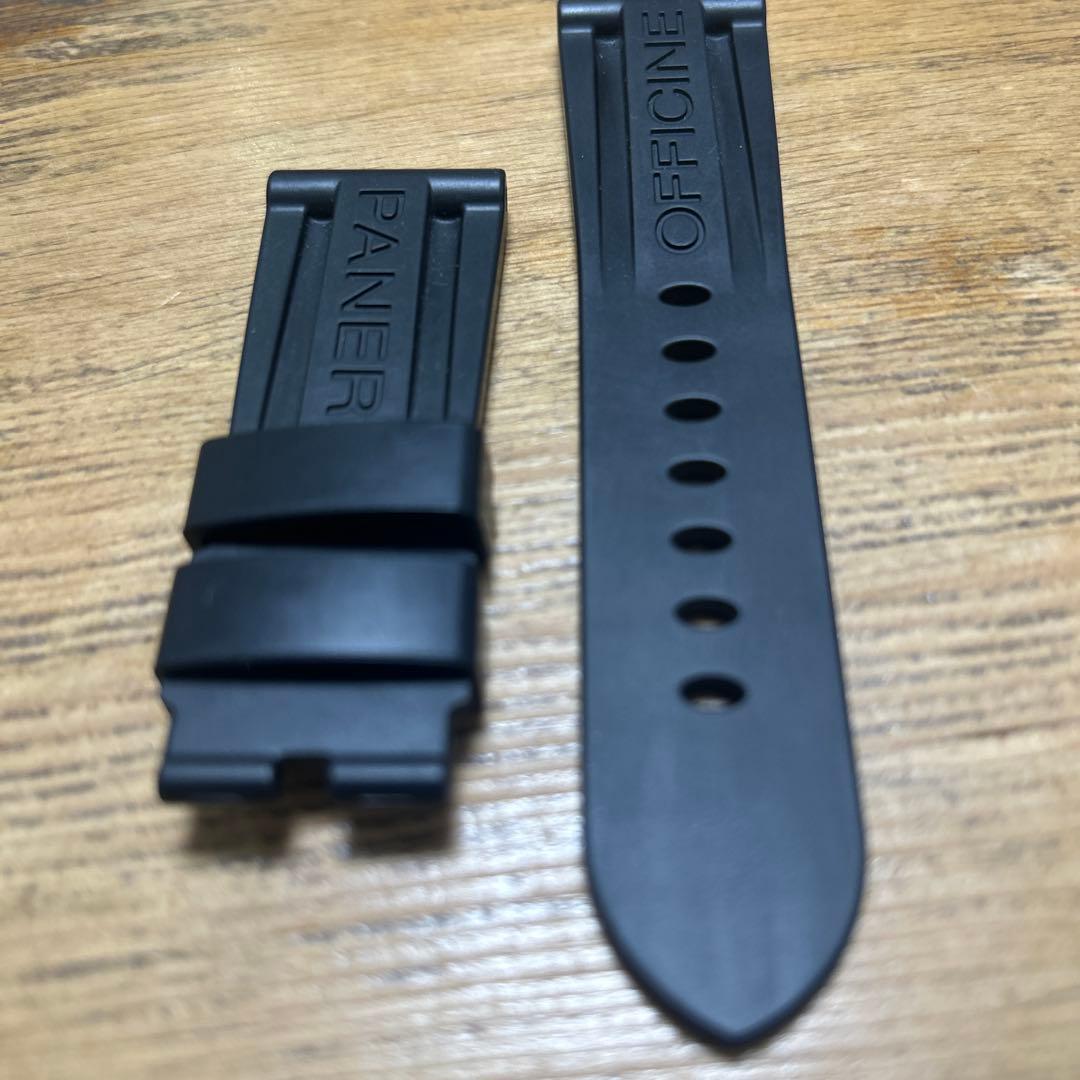 OFFICINE PANERAI ブラックラバーベルト