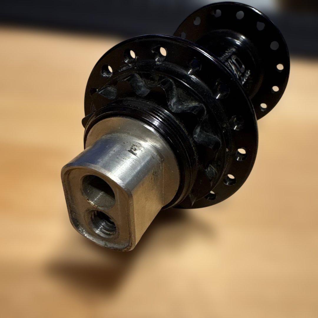WHITE INDUSTRIES eno eccentric hub ボルト欠品