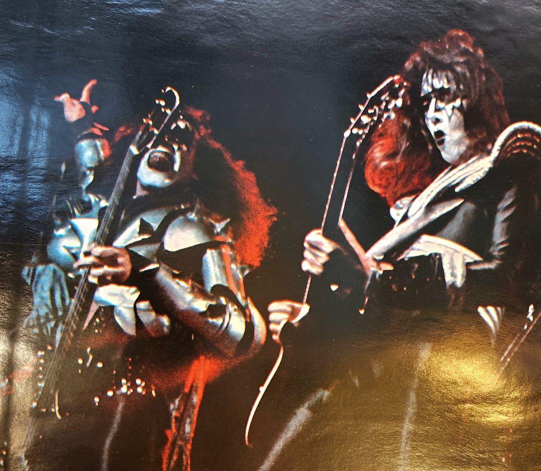 d*g様 【2冊Set】今から48年前の、KISS の特大サイズの来日特集号2冊