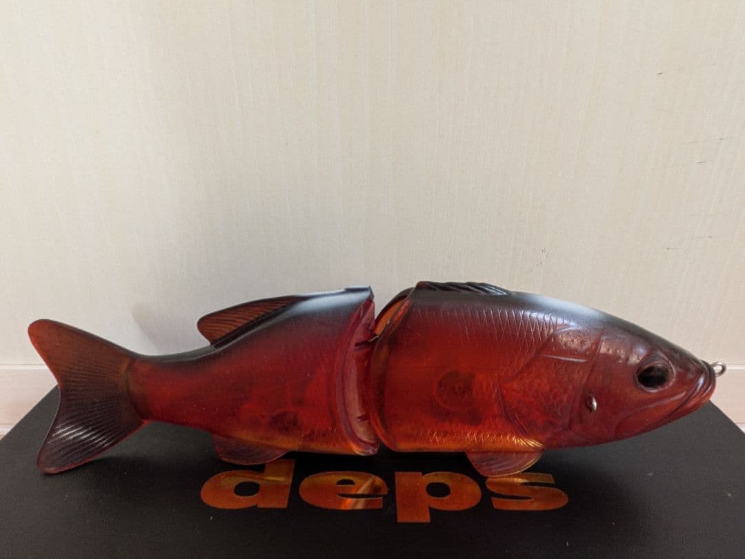 deps コードネームバスSS#クリアレッド 最安値