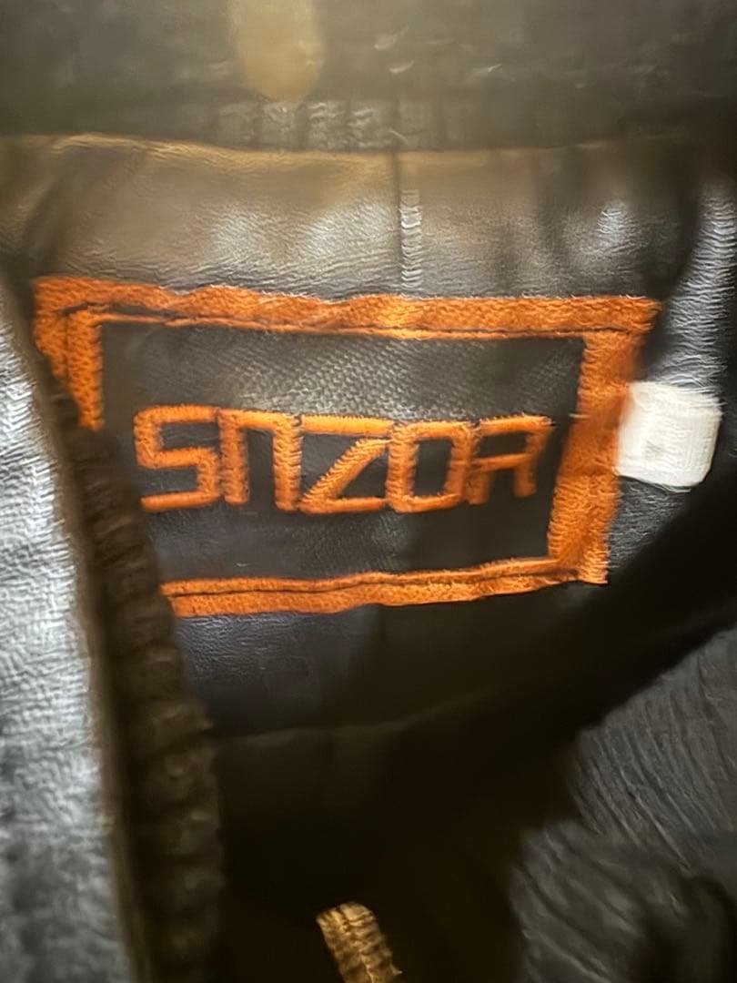 SNZOR 黒 レザージャケット