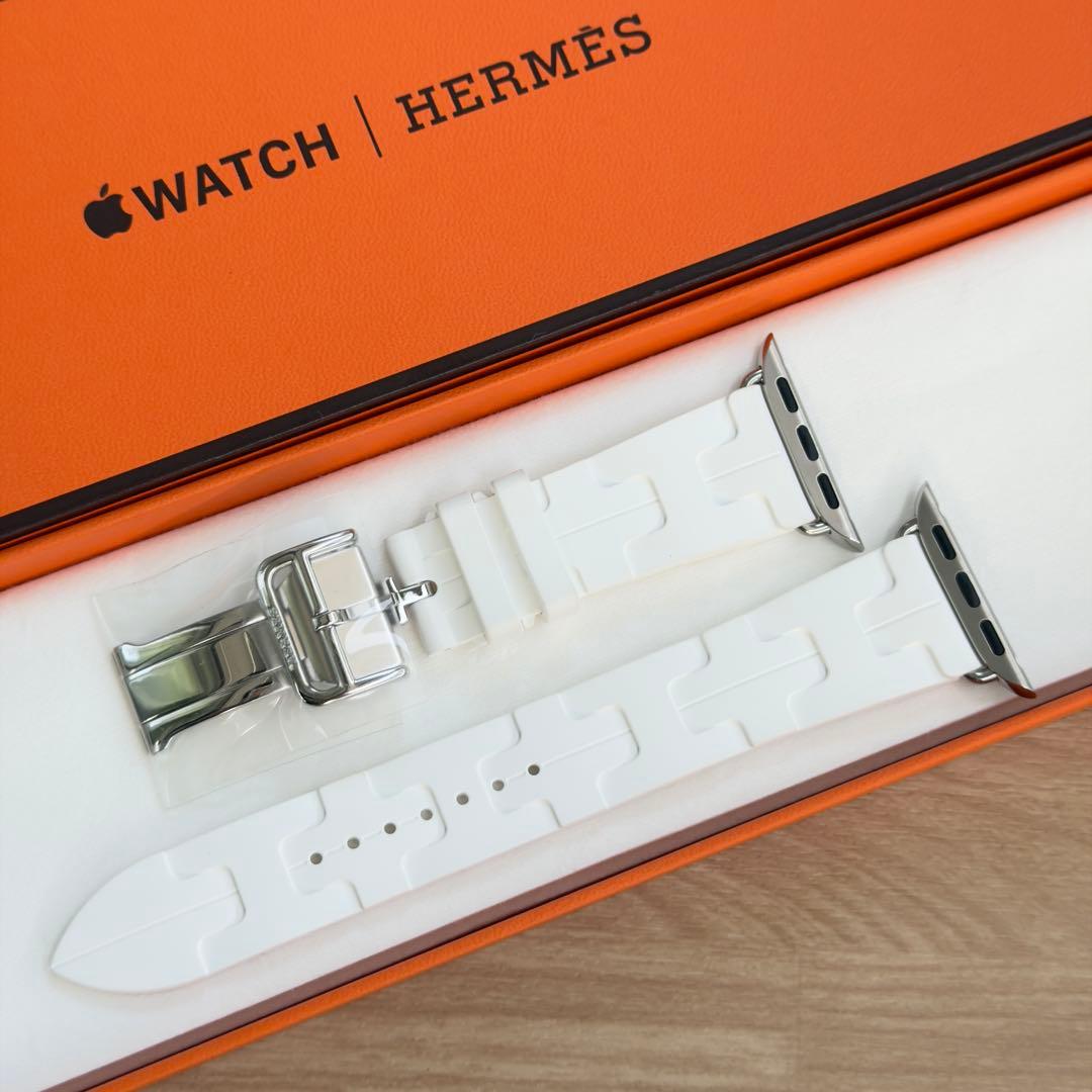 3032 未使用　Apple Watch エルメス　ホワイト　キリム　ラバー