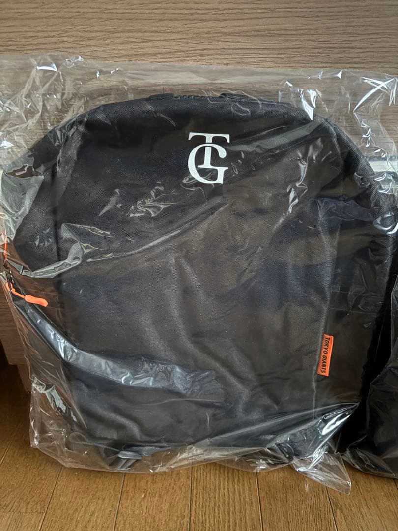 読売GIANTS リュックサック & NIKEパーカーセットMサイズ