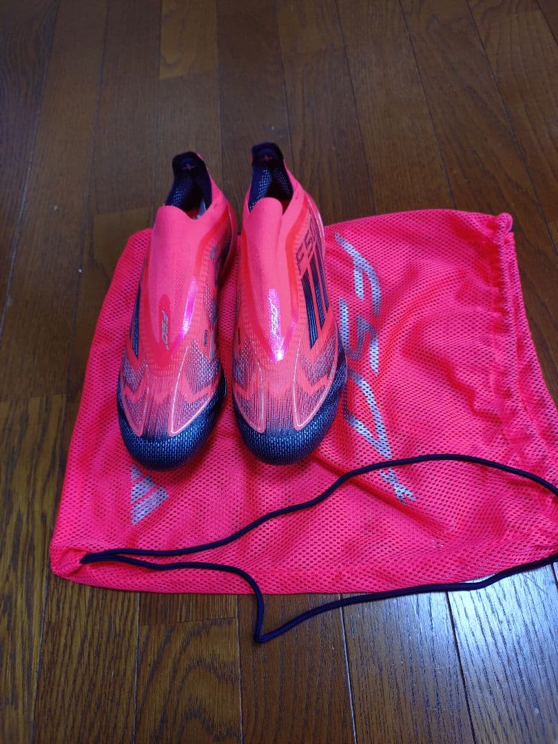 アディダス F50+