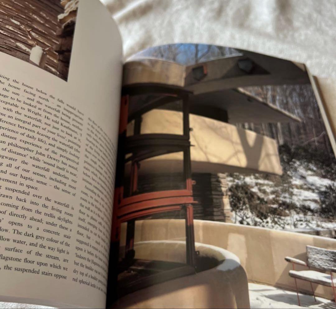 FRANK LLOYD WRIGHT ARCHITECT フランクロイドライト