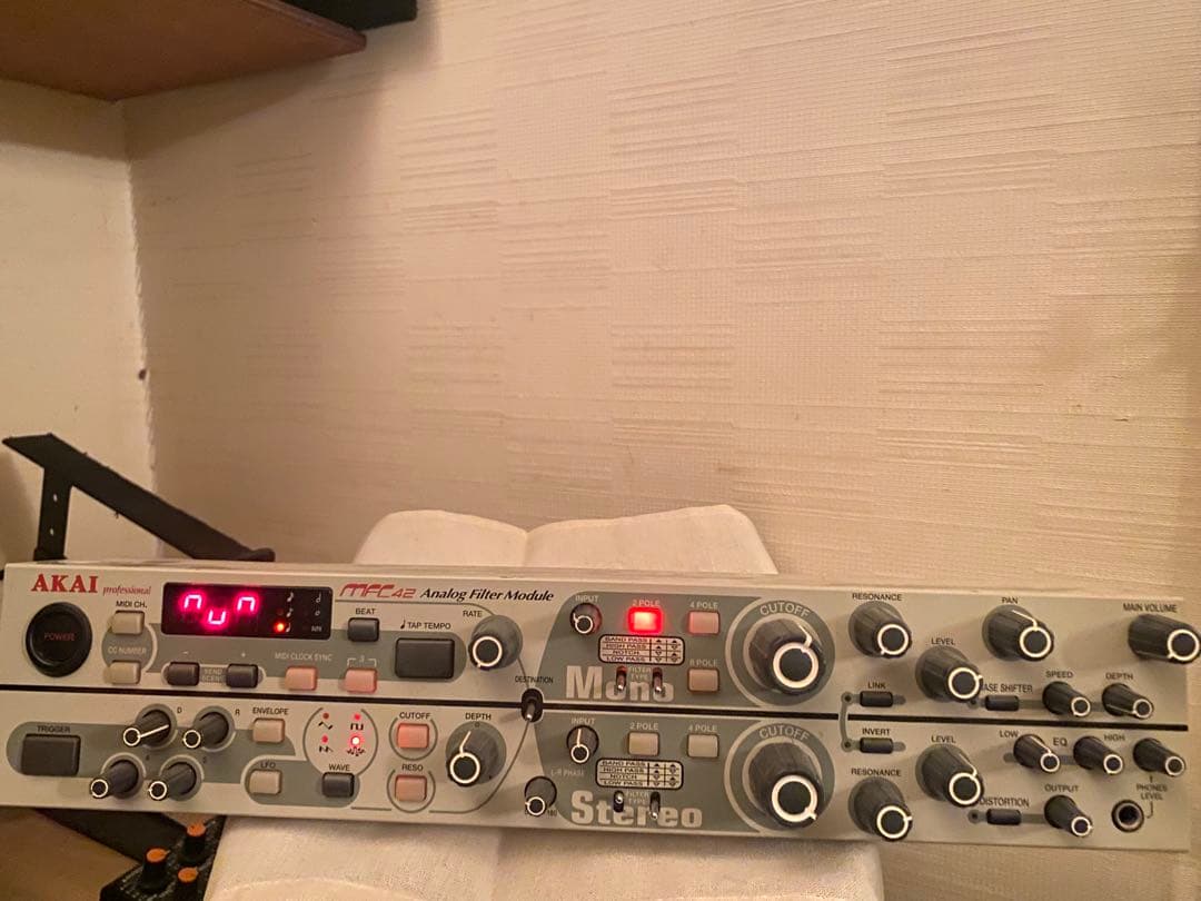 配信機器・PA機器・レコーディング機器 AKAI MFC42 analog filter module