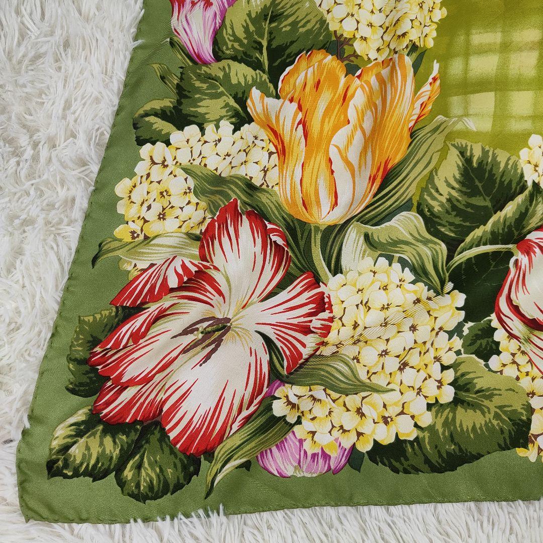 本日限定価格　GUCCI　スカーフ　大判　花柄プリント　　86×88cm