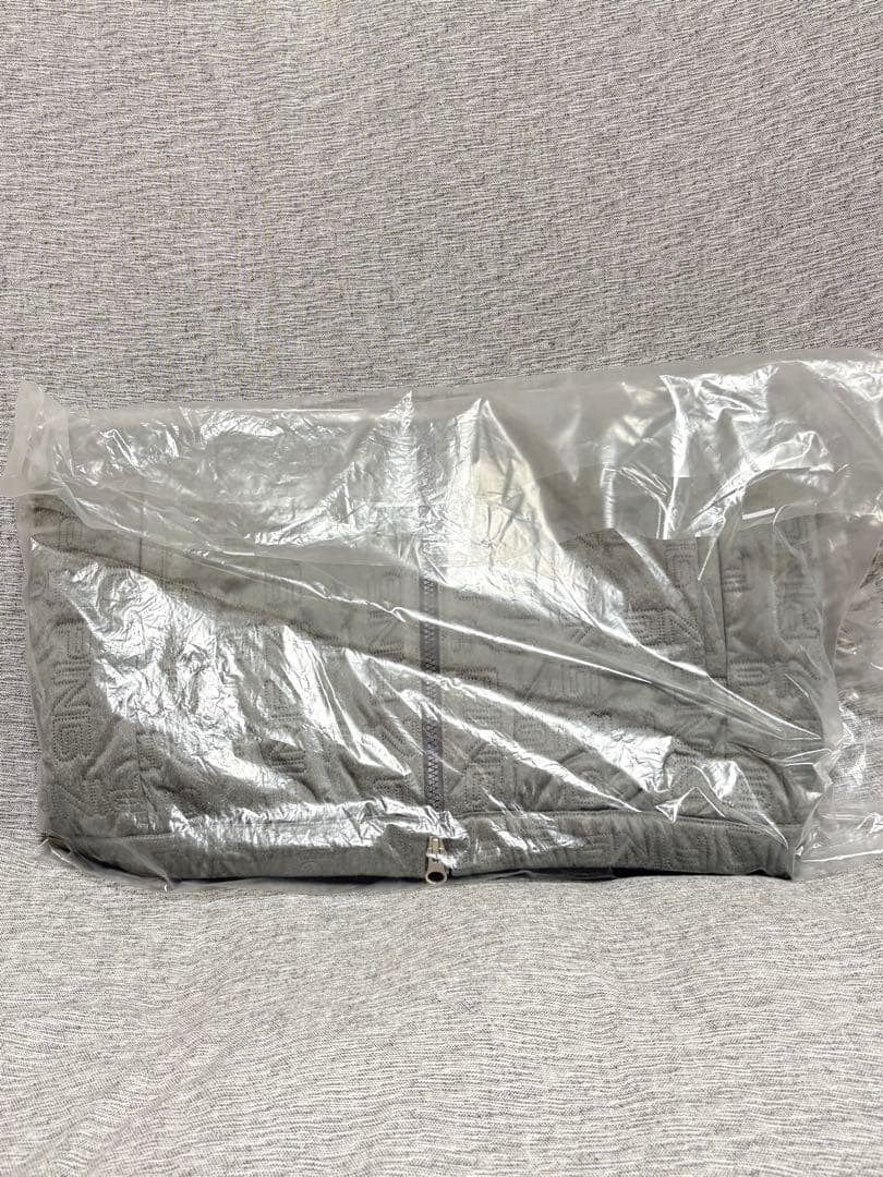 S ☆新品☆ ピン ゴルフ ソニックキルト 防風 撥水 中綿 ブルゾン　グレー