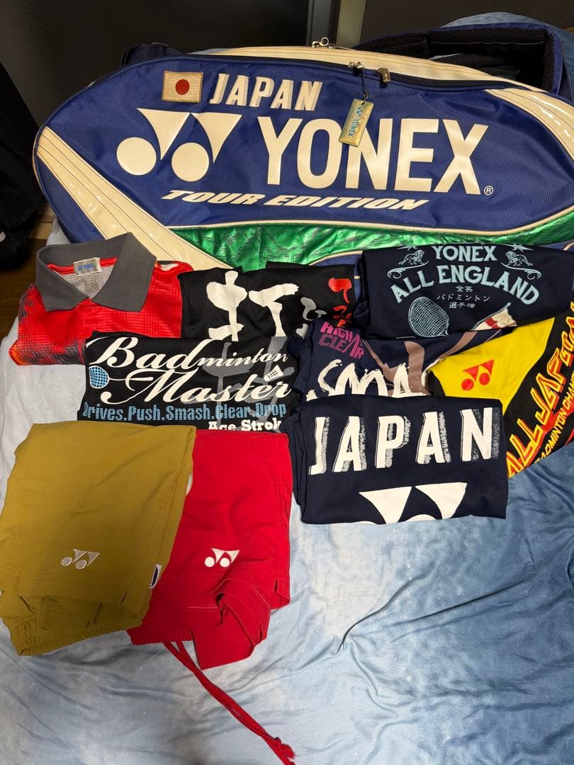 バドミントン Tシャツ 、ウェア、バッグ