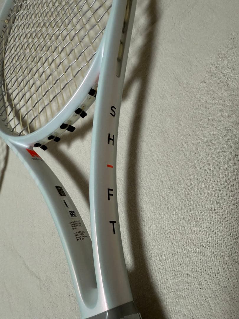 美品 Wilson SHIFT 99 PRO V1.0 G3 テニスラケット