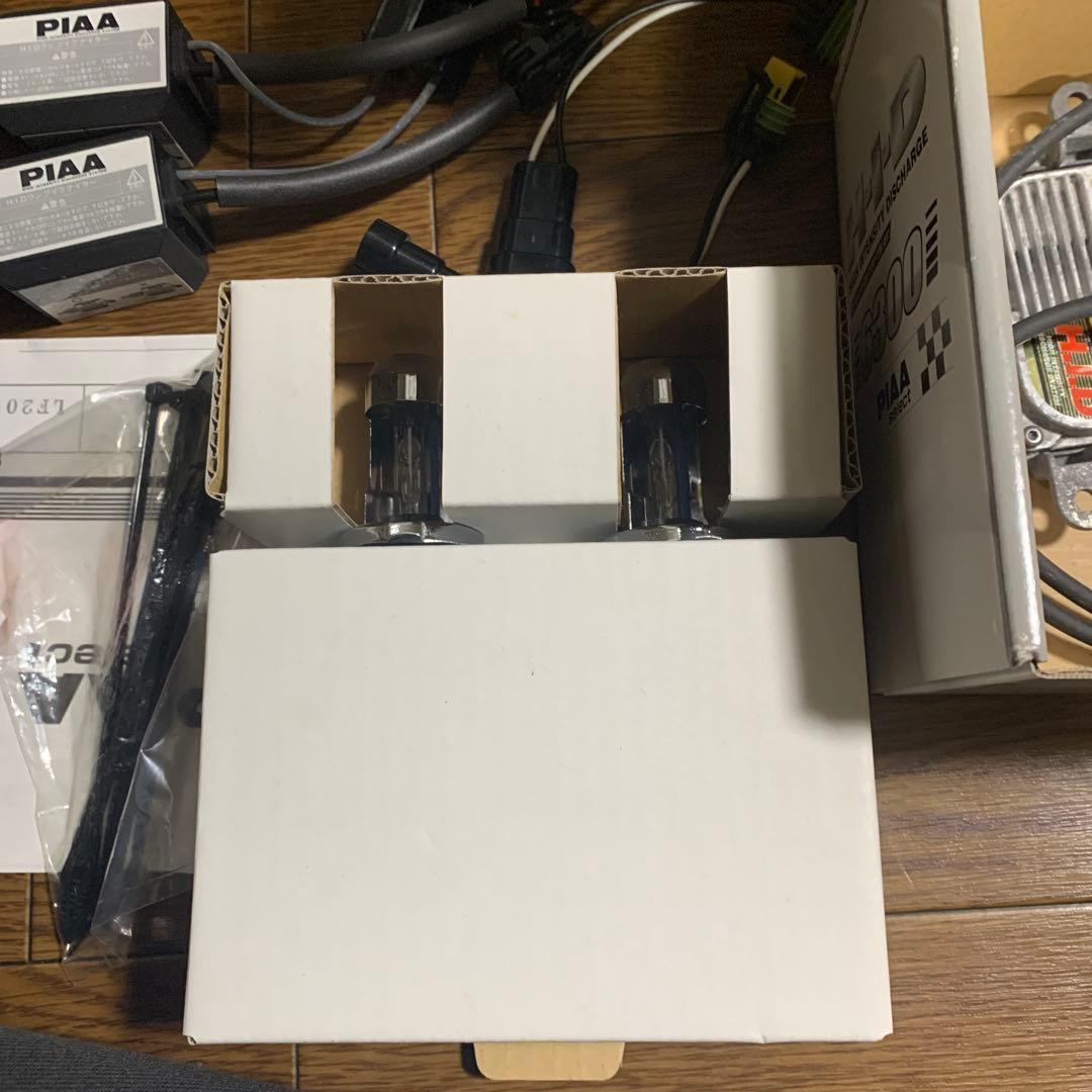 PIAA HID 6300 H4ヘッドライトキット　ピア　セレクト