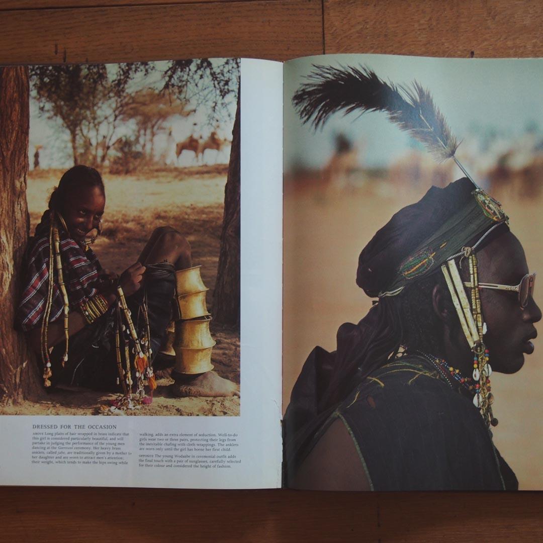 AFRICA ADORNED   Angela Fisher　アフリカ装飾