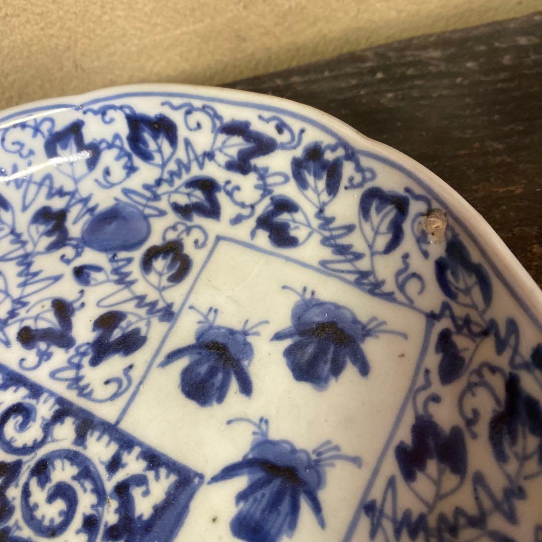古伊万里白抜きたこ唐草唐草文平皿