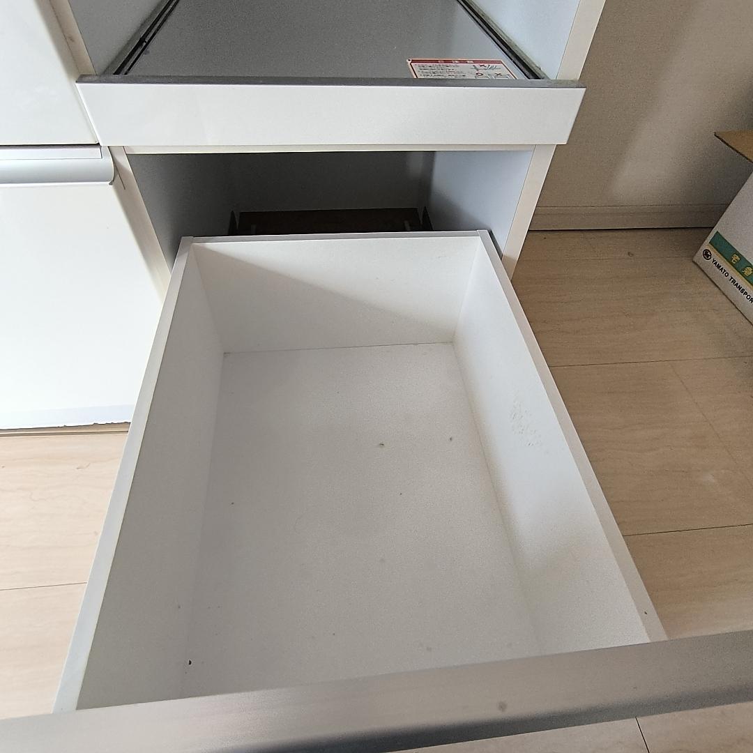 Nishi：【セット②右】2/20迄 実質0円！コンセント付食器棚 幅