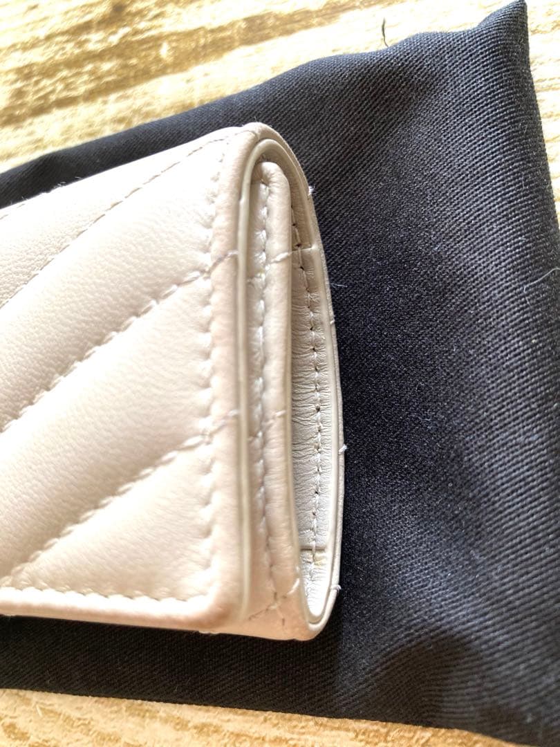 Saint Laurent YSLモノグラムキーケース クリームホワイト
