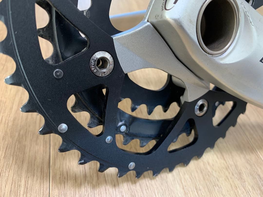 シマノ　デオーレXT クランク中古