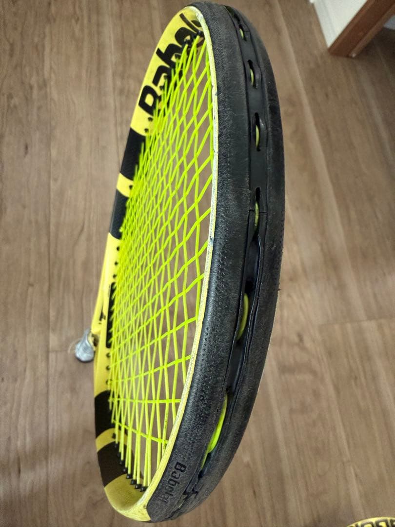 Babolat ピュアアエロプラス2019　2本セット