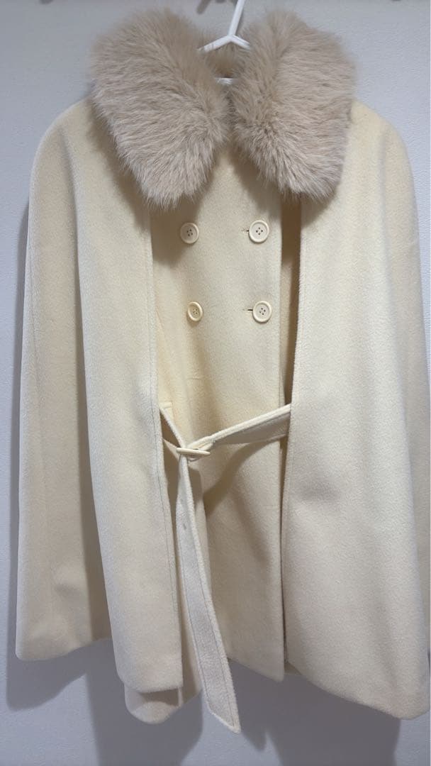 eimy istoire フェイクファーカラーマントコート WHITE
