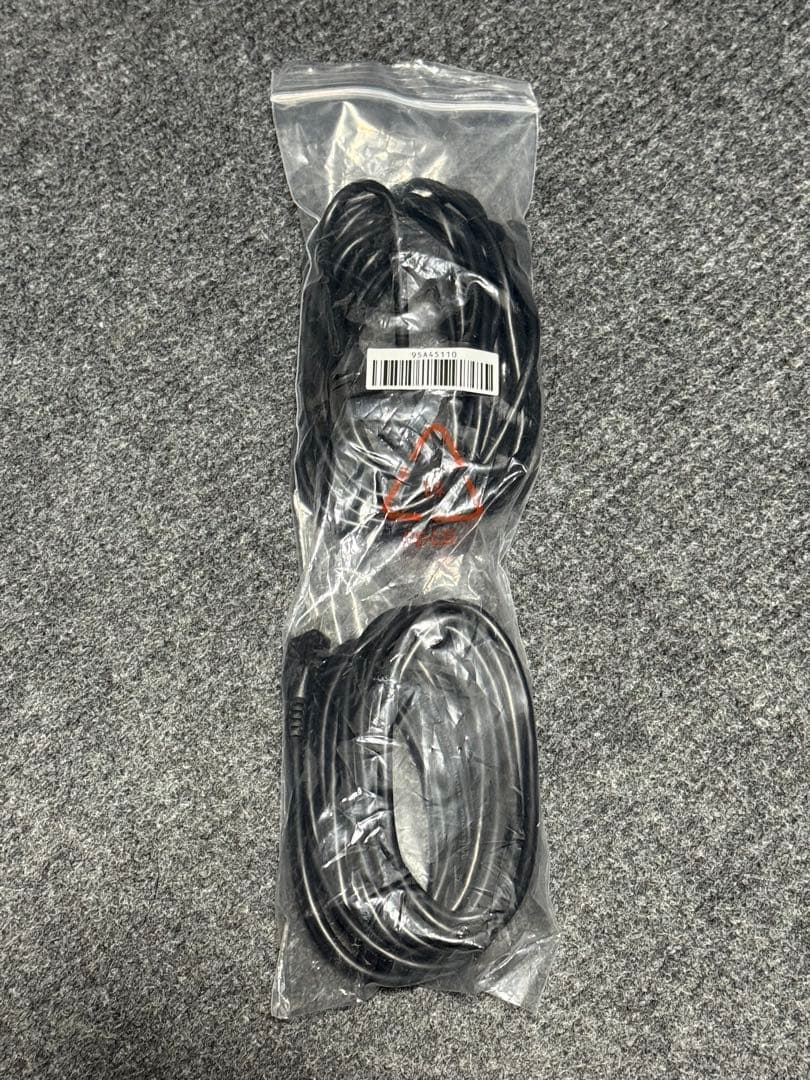 SHURE MV7 ポッドキャストマイク　スタンド付き