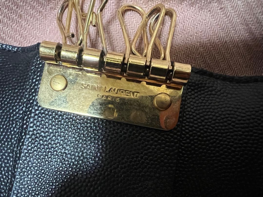 イヴサンローラン　6連キーケース　YSL カサンドラ　キャビアスキン