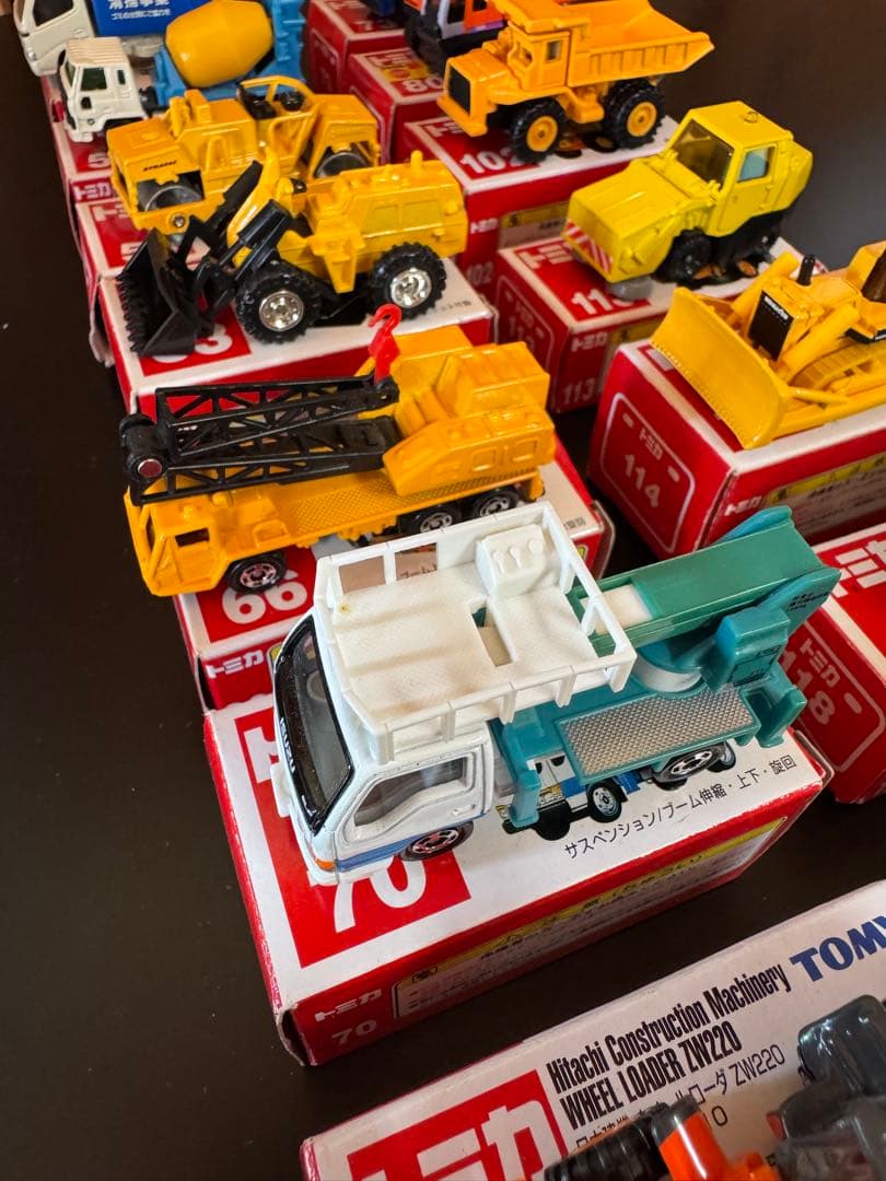 トミカ 工事車両＆仕事車両ミニカー セット 14種（管理No.R2K)