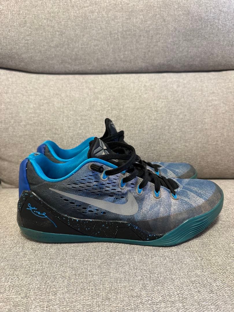 Nike Kobe バスケットボールシューズ
