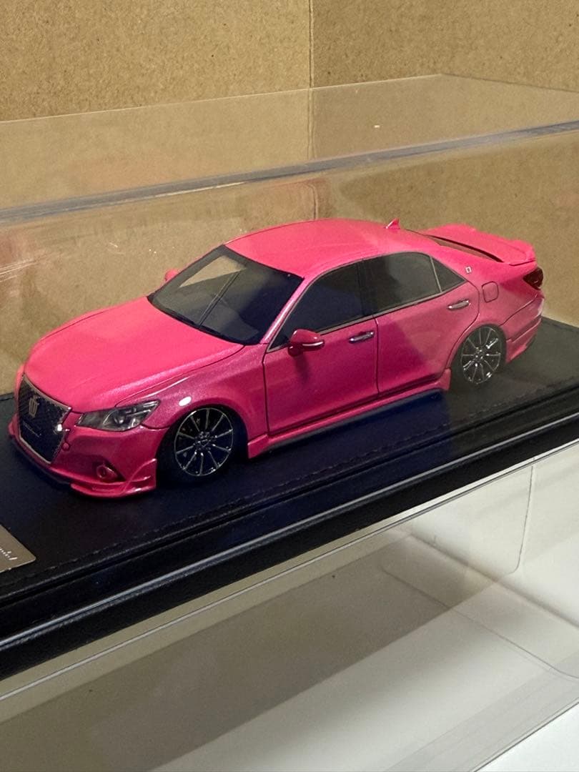 イグニッションモデル1/43 トヨタクラウン TRD Sportivo pink