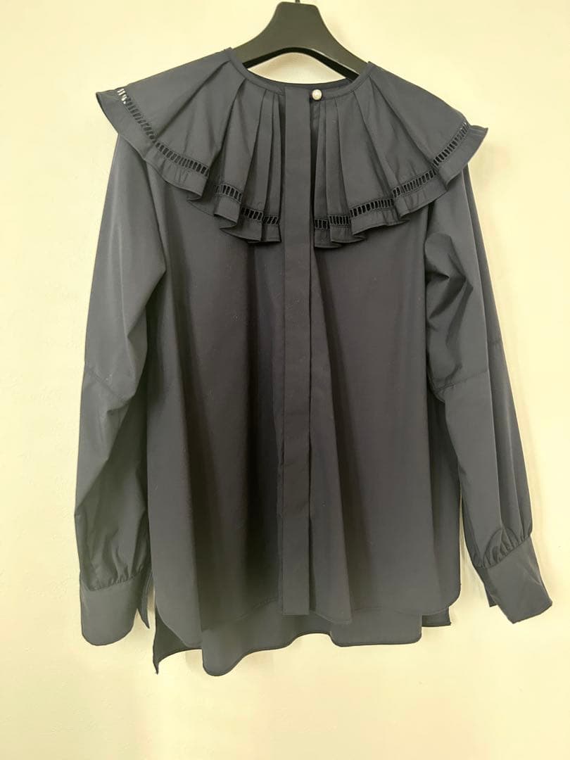 メゾンエシェル　ハシゴレースビッグカラーシャツ　　ネイビー