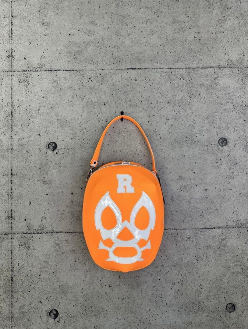 【新品未使用】サイズ(縦:37横:25幅:10)シューズケースラッセルノ2823