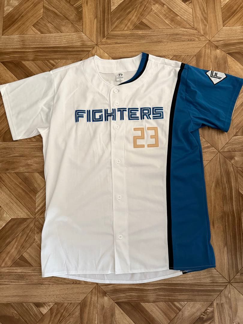 ファイターズ　伏見寅威 23 ユニフォーム XL