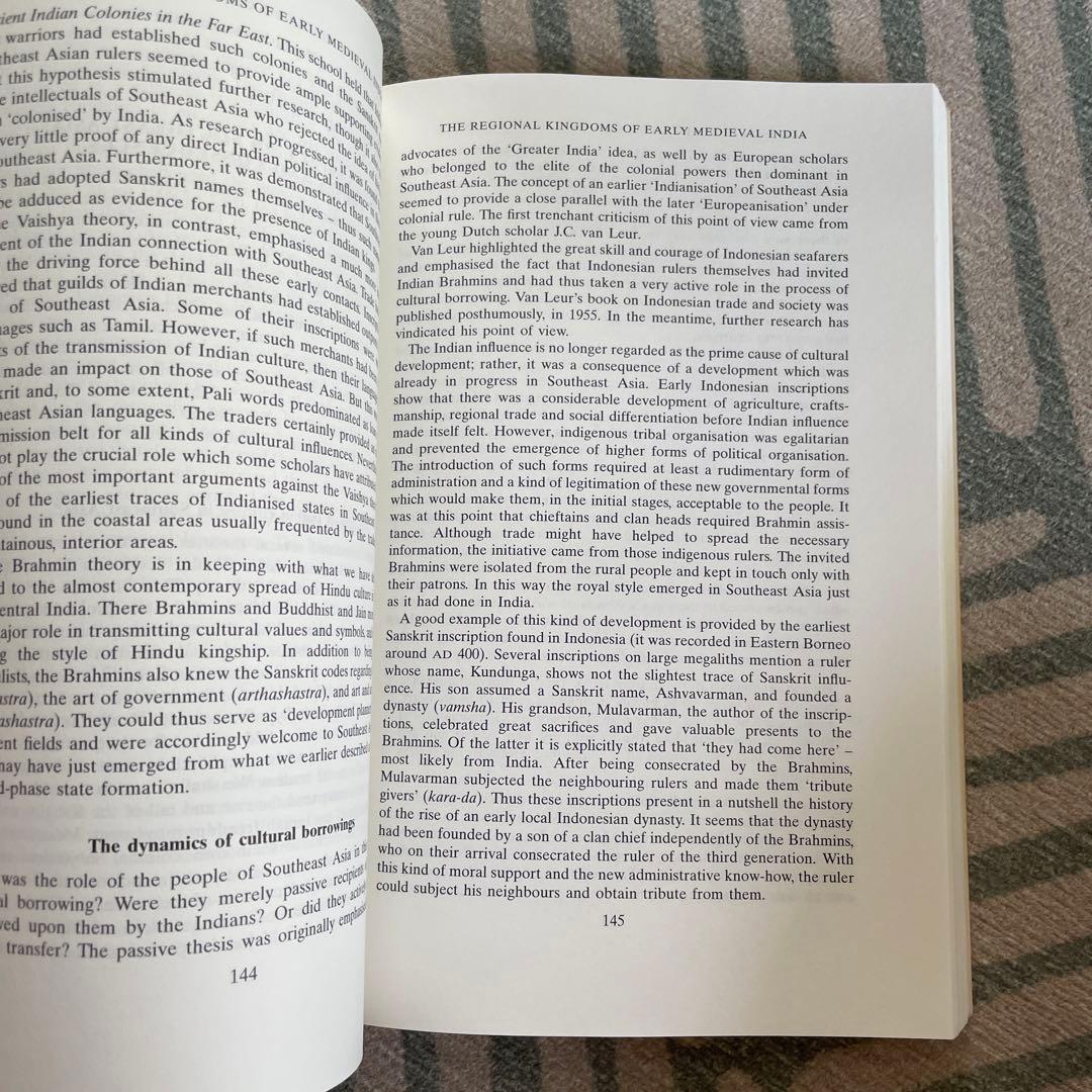 A History of India  洋書