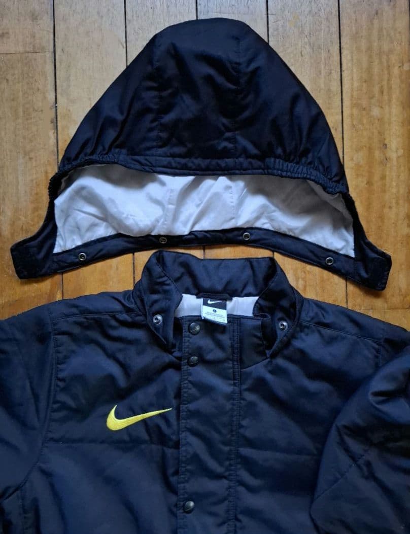 NIKE　イエローライン　グラウンドコート　Lサイズ