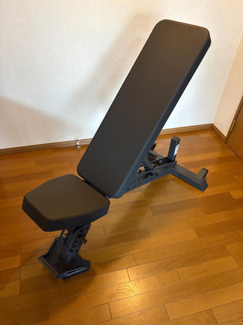 REP Fitness Nighthawk™ アジャスタブルベンチ