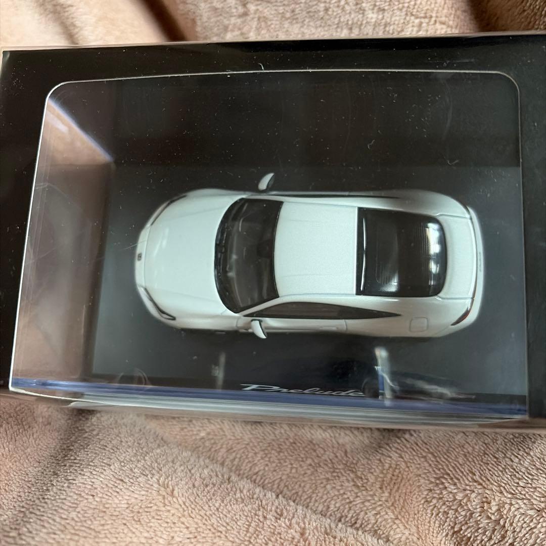 Honda Prelude ミニカー ホワイト 1/43