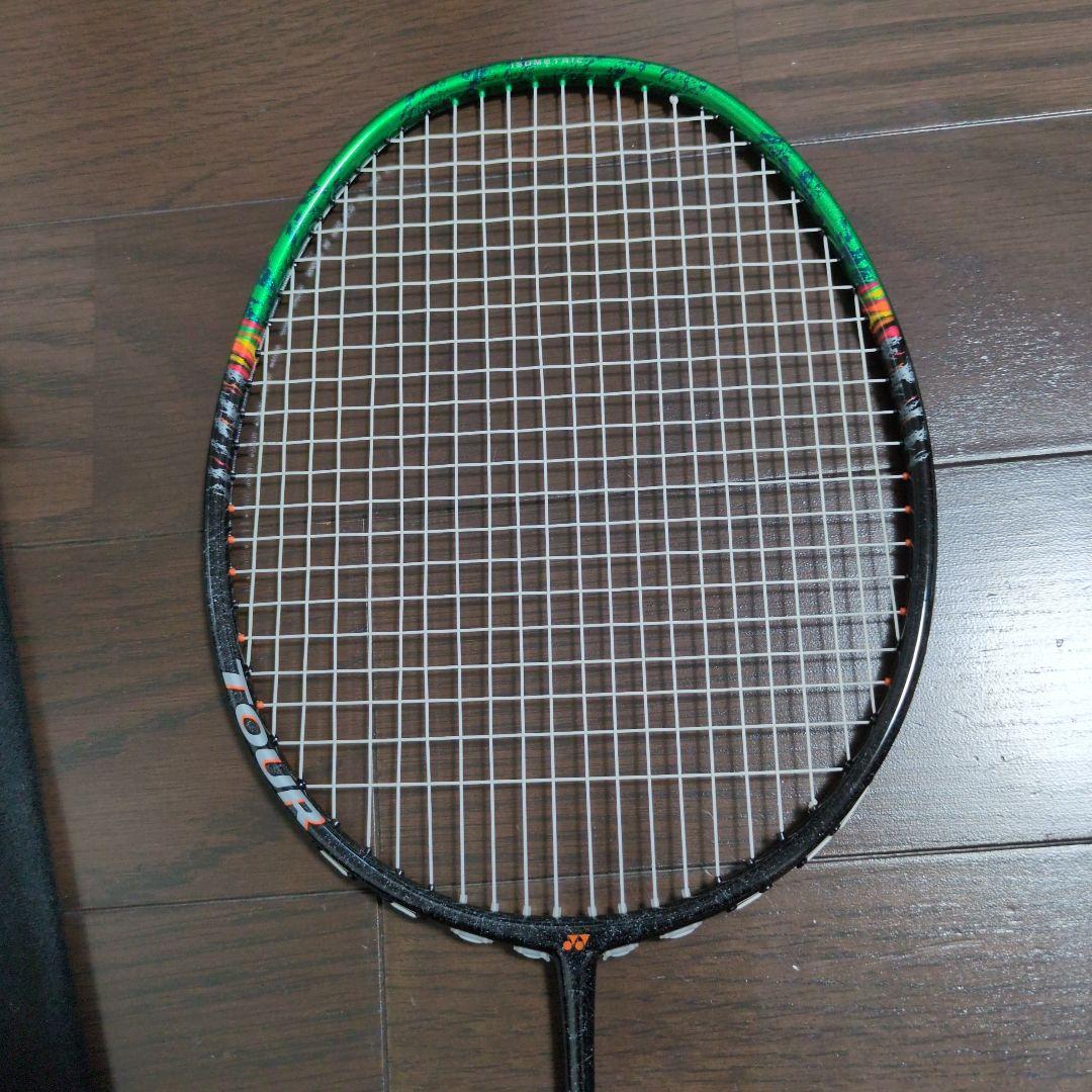 YONEX バドミントンラケット 　アストロクス99ツアー　ブラック/グリーン