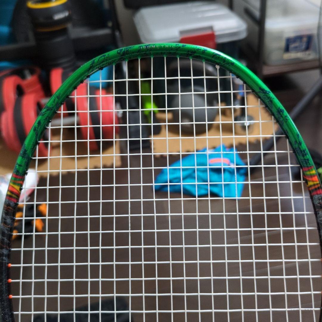 YONEX バドミントンラケット 　アストロクス99ツアー　ブラック/グリーン