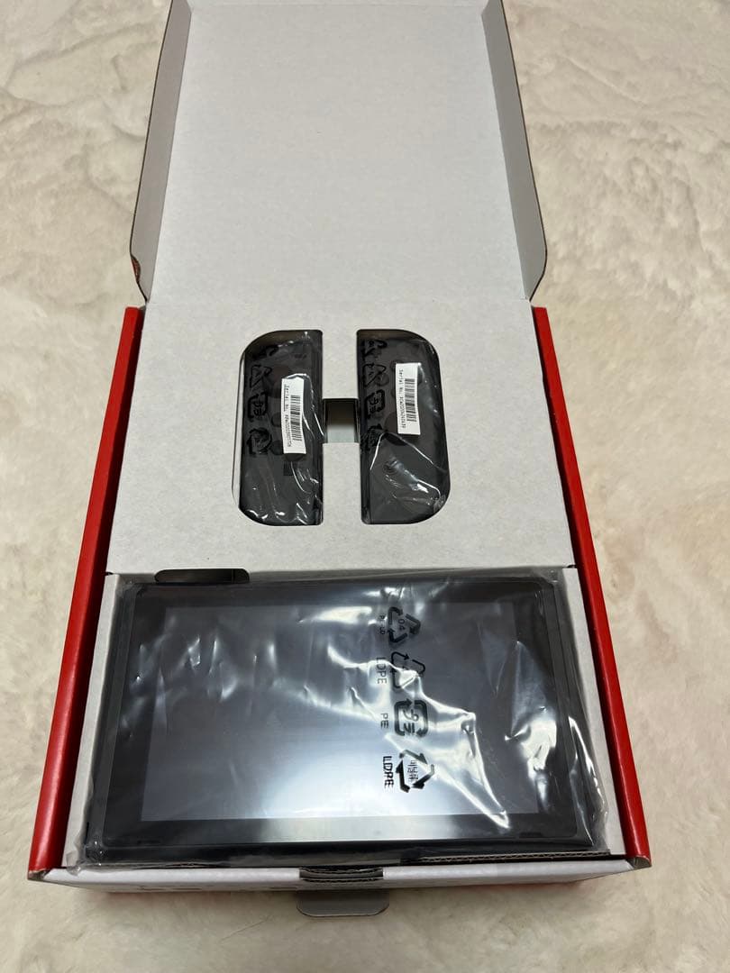Nintendo switch 新型　2024年製　ほぼ未使用