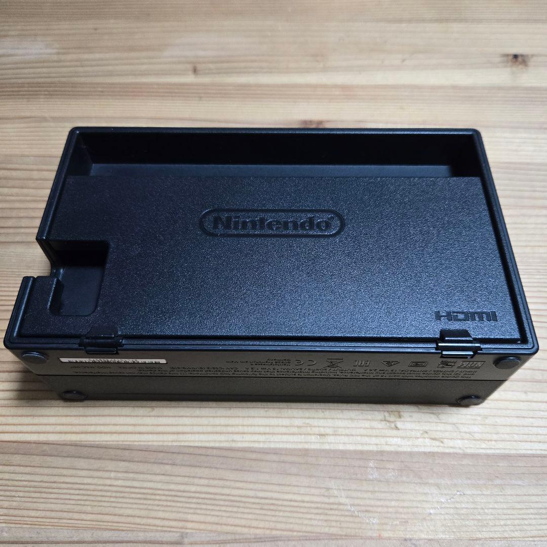 【Nintendo Switch】本体のみ ドック付き
