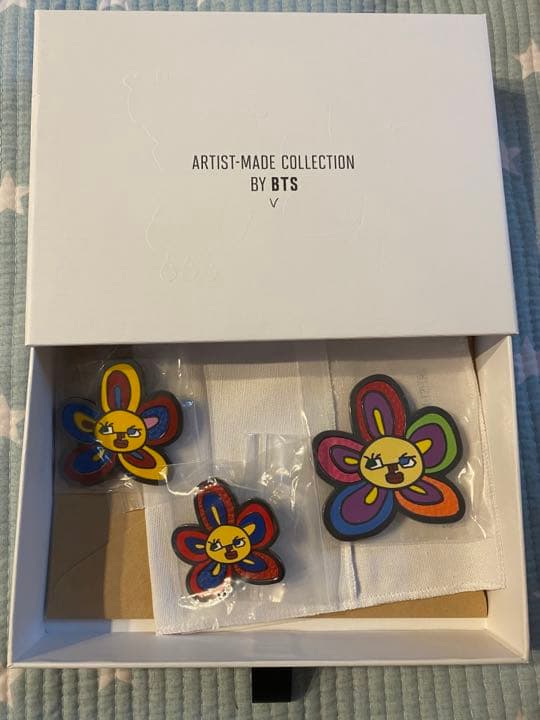 BTS アーティストメイド　テテ　ブローチ　花