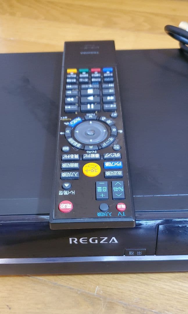 東芝 　 HDD& DVDレコーダー　レグザ　地デジ録画　リモコン付き　家電品