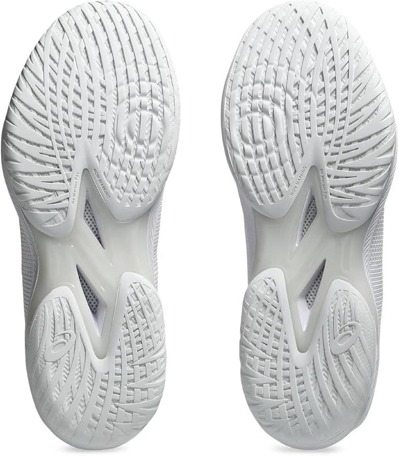ASICS バスケットシューズ　ユニセックス　25