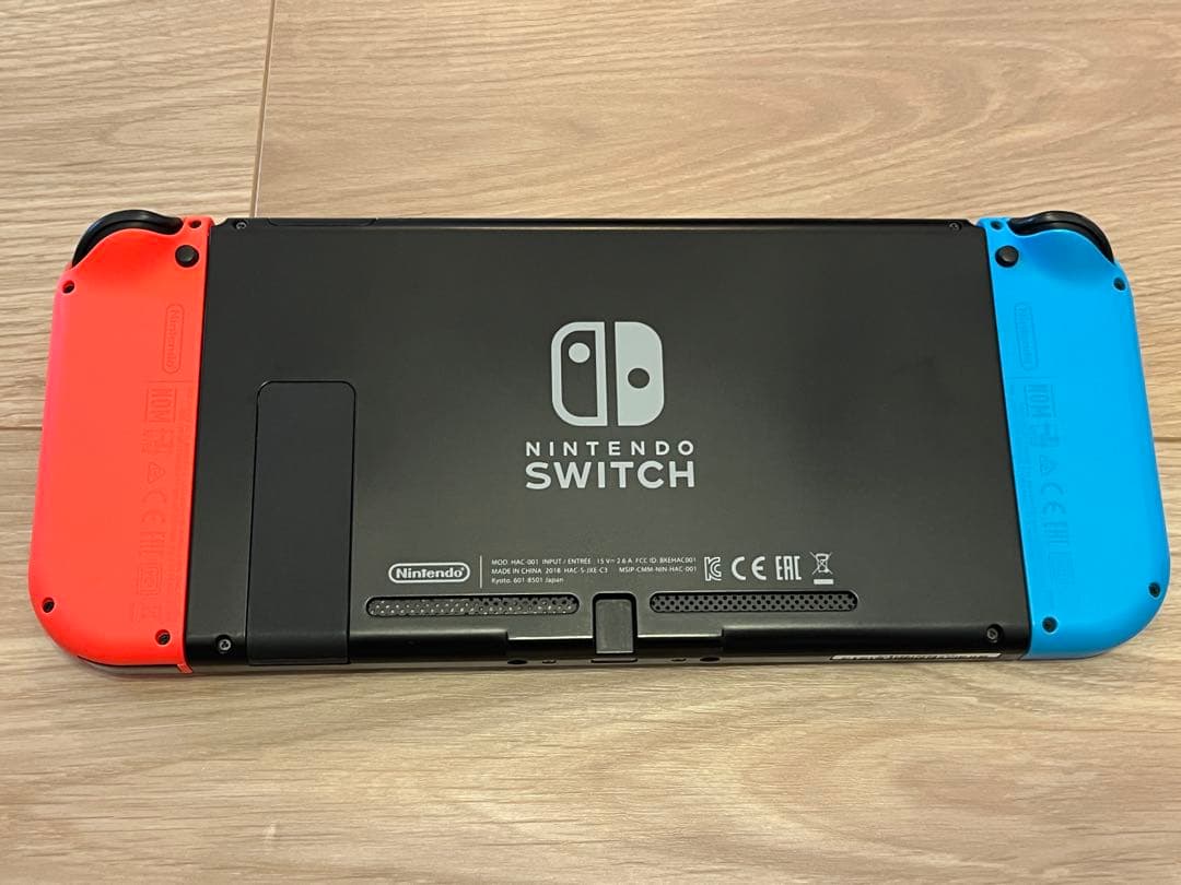Nintendo Switch 本体と付属品(専用ドックとAC電源2台込み)