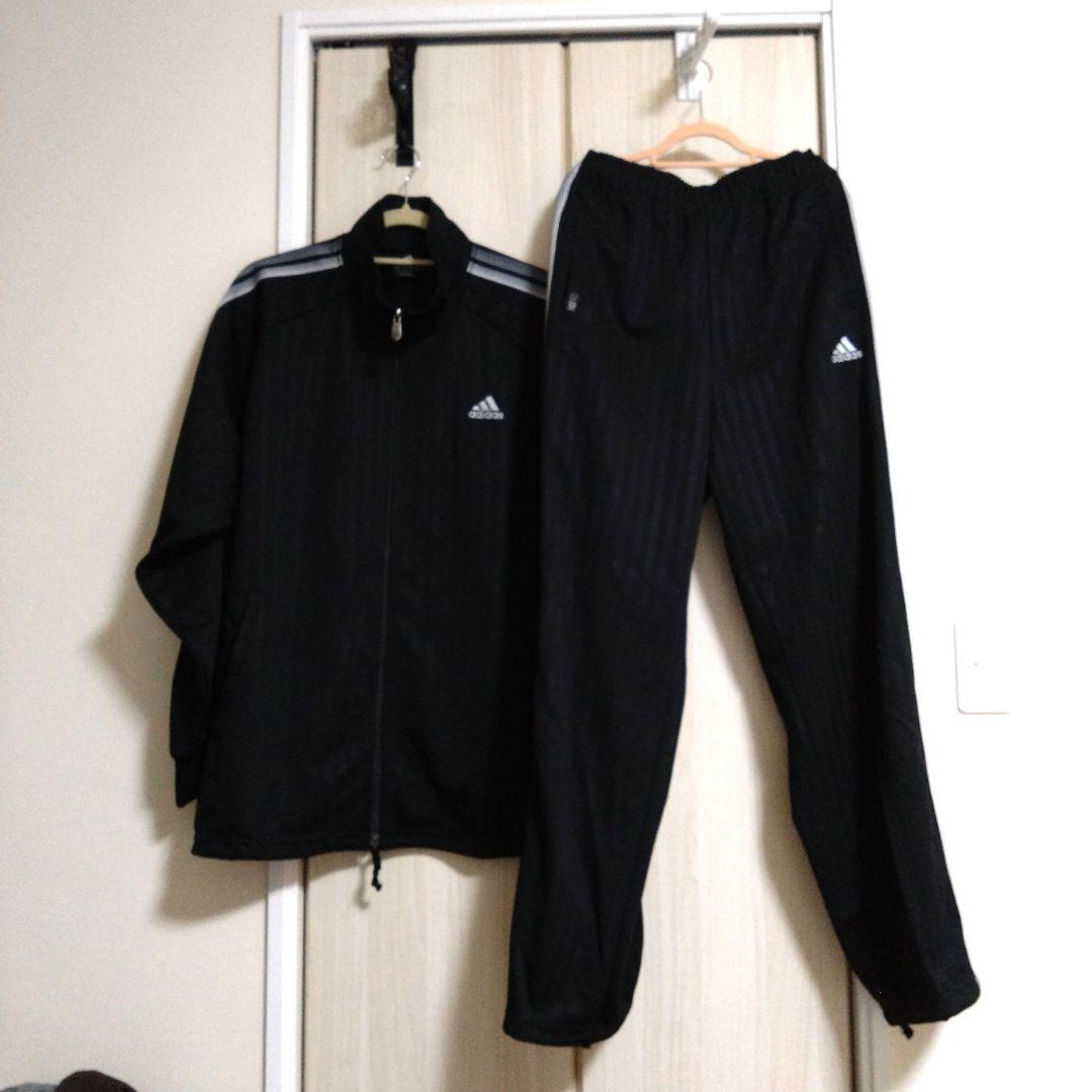 【adidas 】ブラックジャージ上下（サイズ違い）セット